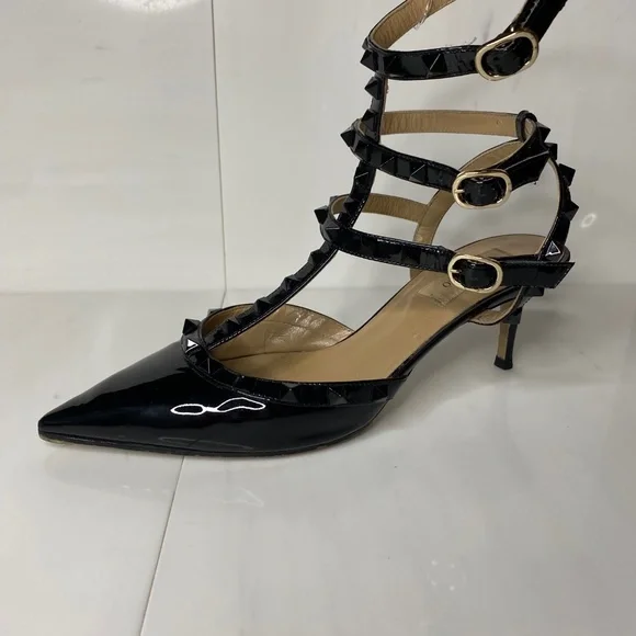 VALENTINO GARAVANI - Rockstud Caged 65 Black Patent Ankle Strap Pump - Picture 2 of 14